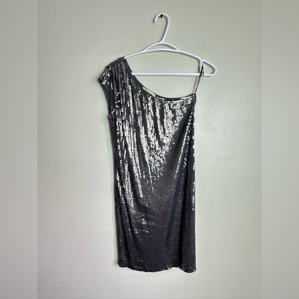 Michael Kors Size XS Shimmering Silver One-Shoulder Dress